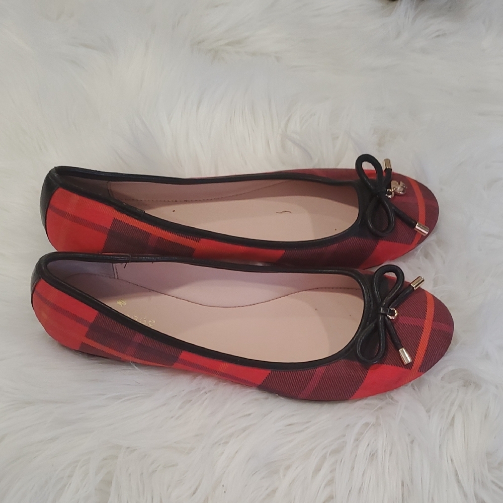 Kate Spade Preppy  Red and Black Flats with Bow Accent - Picture 9 of 14